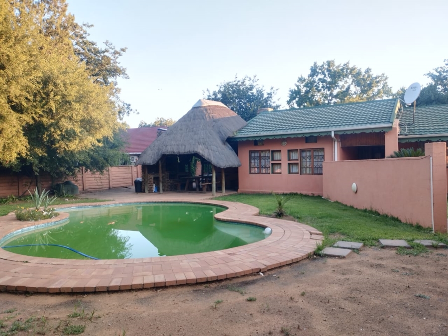 4 Bedroom Property for Sale in Sasolburg Ext 4 Free State